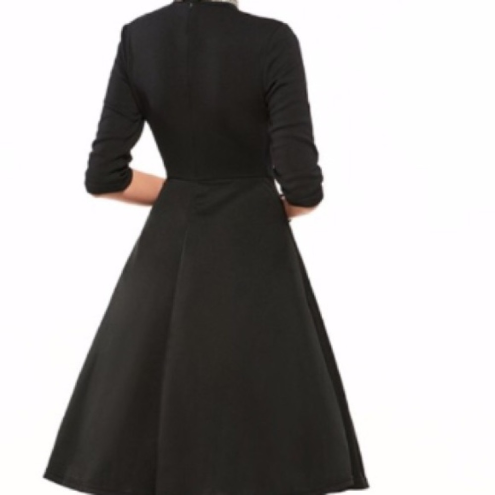 SALE 🖤 SEXY YET ELOQUENT BLACK FiT & FLARE DRESS - Picture 3 of 7